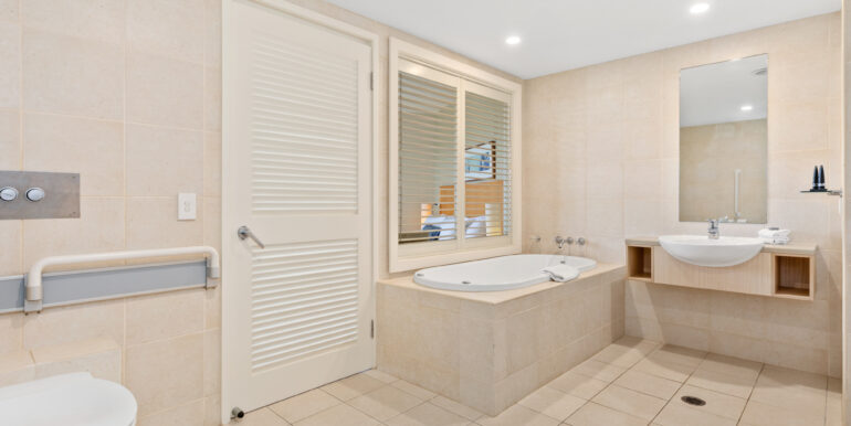 047_Open2view_ID755092-7215_16_9_Gunnamatta_Drive__Kingscliff