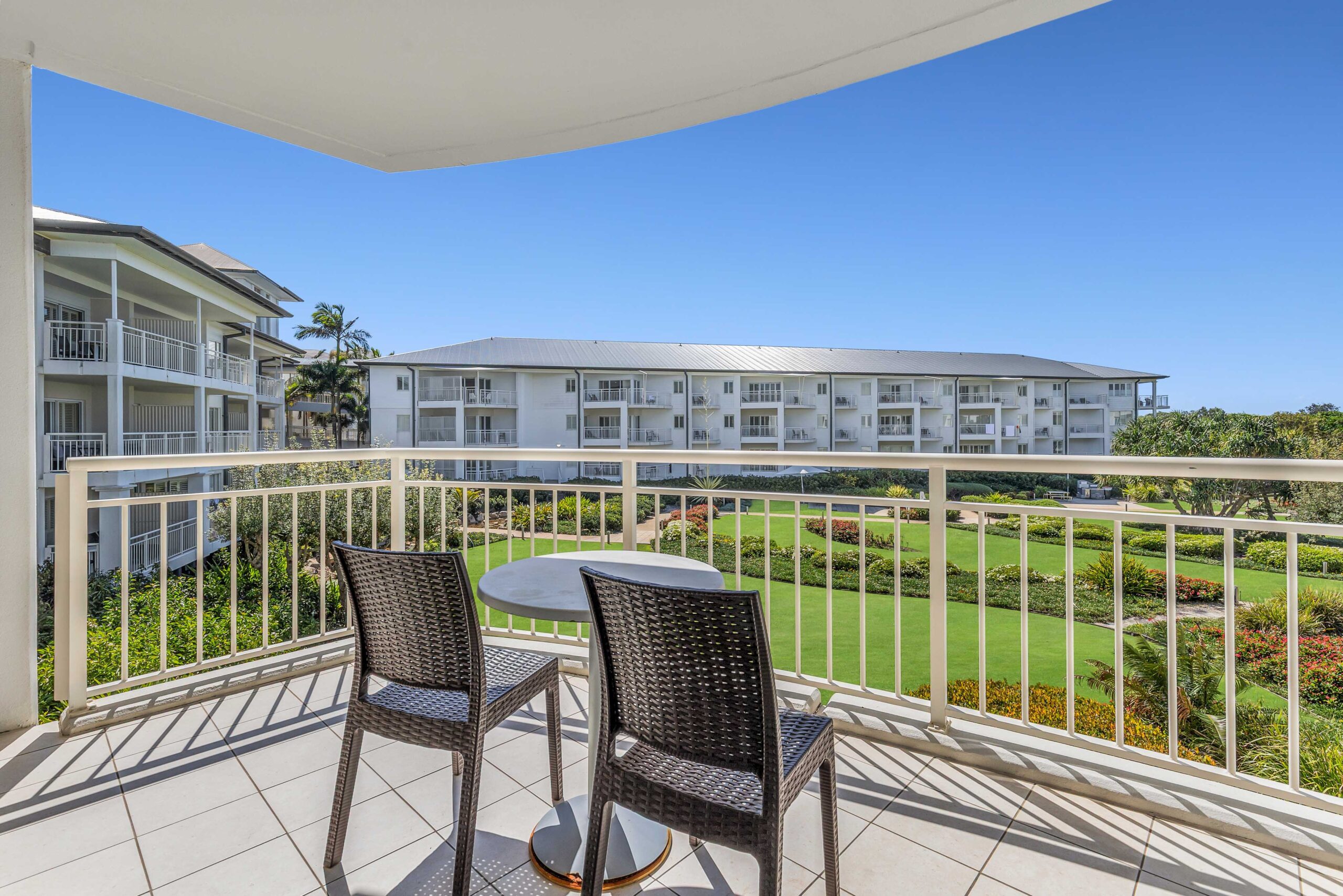 Mantra Lot 94 (6208/09)