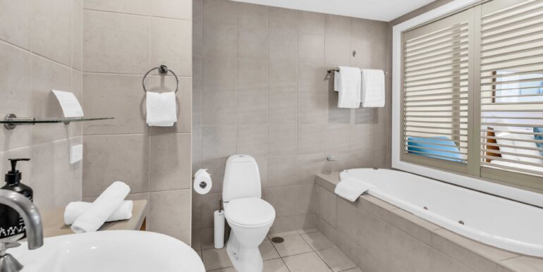 mantra_6208-6209-005